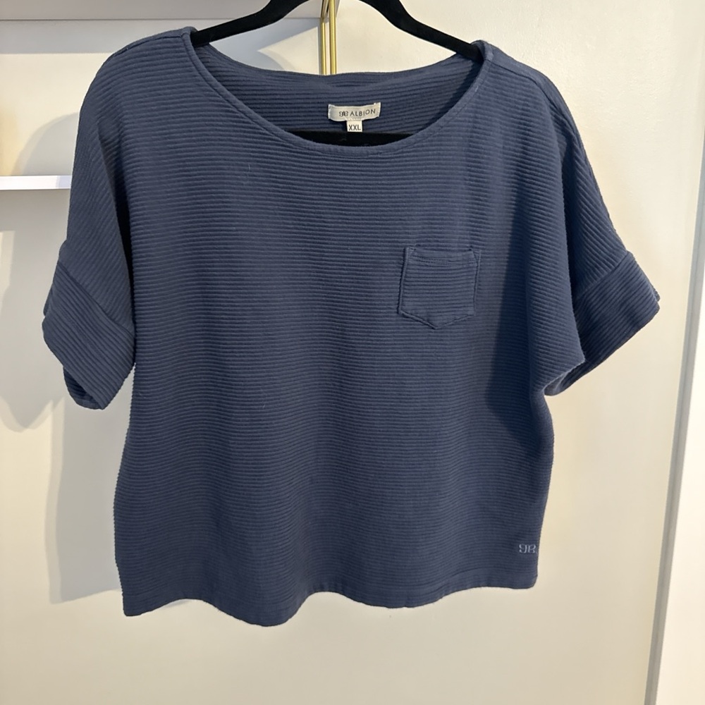 Albion Ribbed Short Sleeve Top in Deep Blue